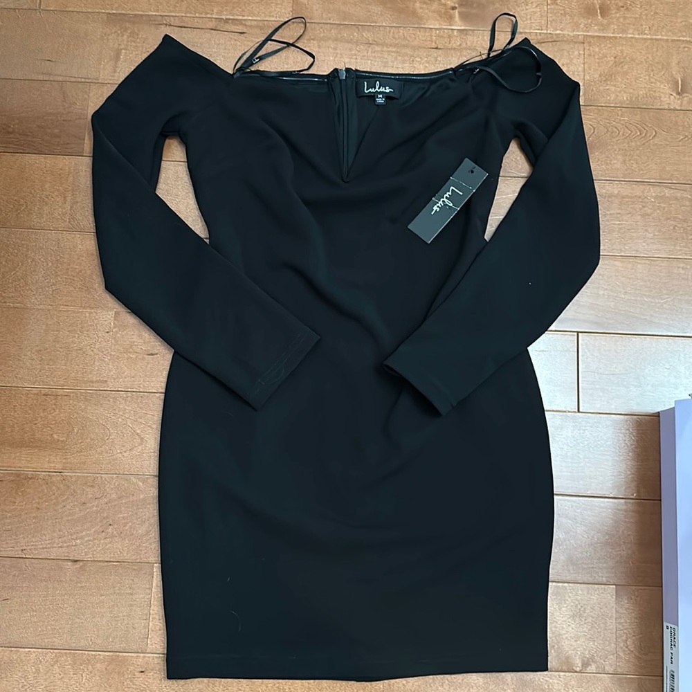 LULU’s Off Shoulder Long Sleeve Dress